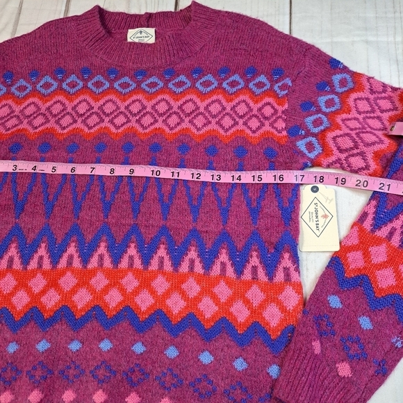 St John's Bay Festive Fairisle Colorful Sweatshirt XS - Picture 4 of 7